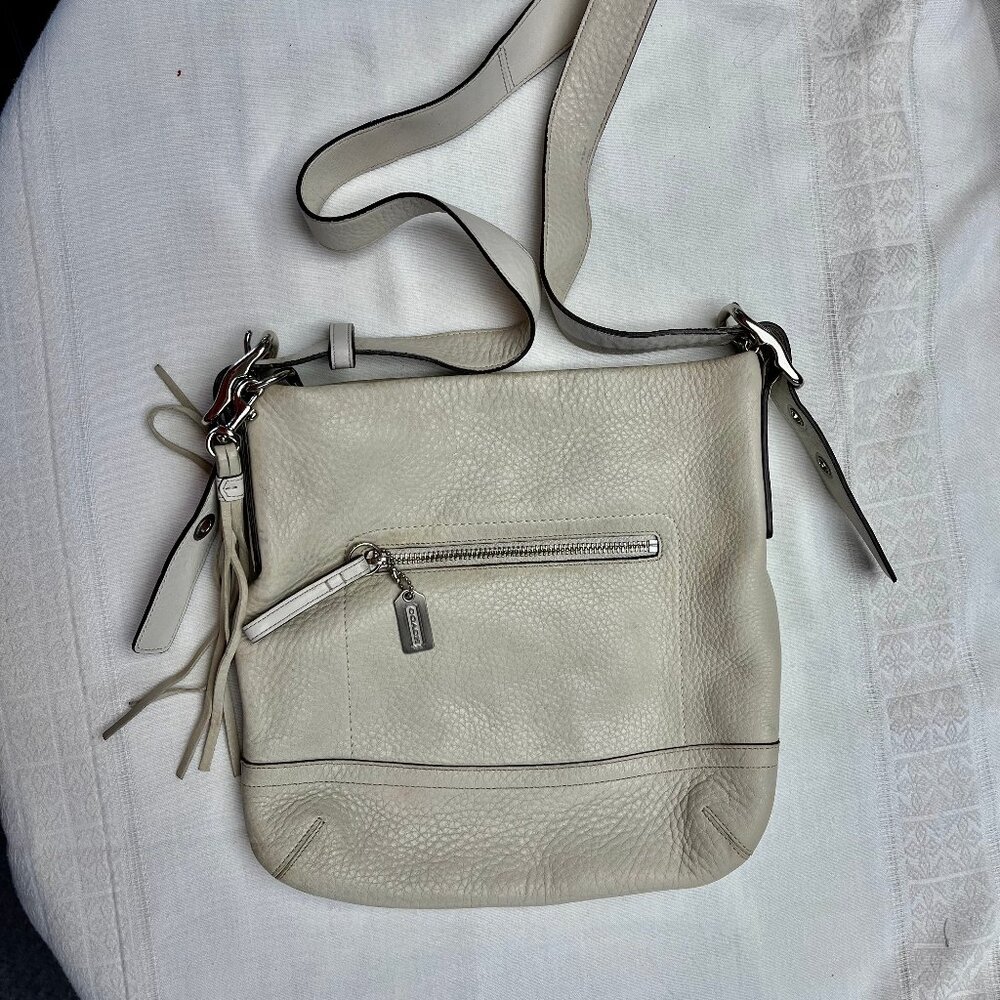 Vintage Coach Shoulder Bag (2004)- Ivory soft pebbled finish - EUC